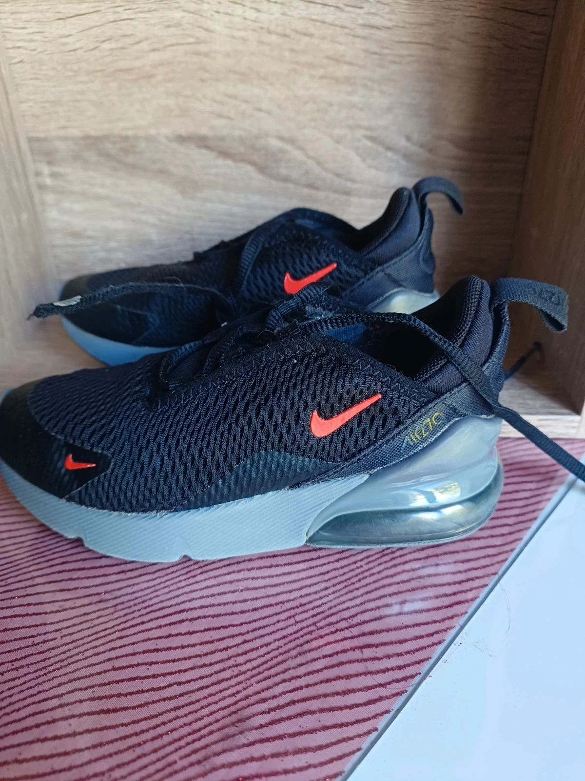 Basket air max 270 pointure 28 – photo 5